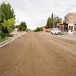 Avanza la obra de asfalto en un histórico barrio de la ciudad