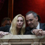 Adorni explicó a los Milei que una de las prestamistas para el departamento de Caballito es la madre de un amigo