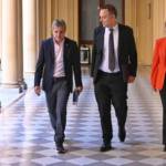 Caputo dijo que el caso de Adorni no impacta en la economía y afirmó: “Desde junio vienen los mejores meses”