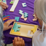 Mates, juegos y una jornada pensada para los adultos mayores