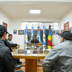 El Municipio se compromete a continuar con el asfalto en calle 12 de Octubre